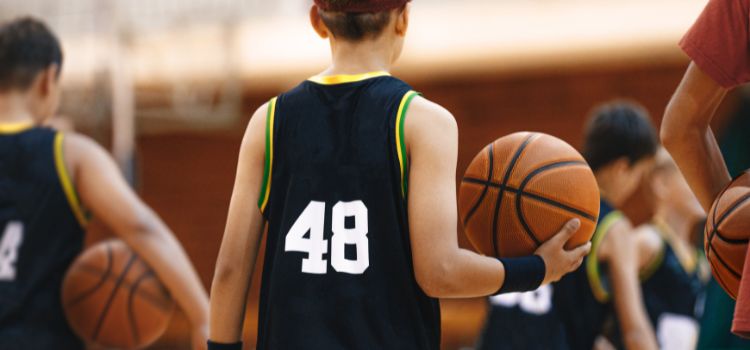 Sideline inbound plays for youth basketball 